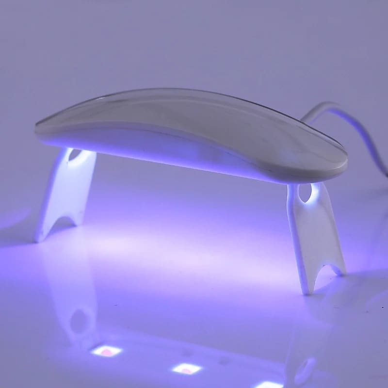 Mini Portable UV-LED Nail Lamp – USB Travel Nail Dryer with Foldable Stand for Gel Polish